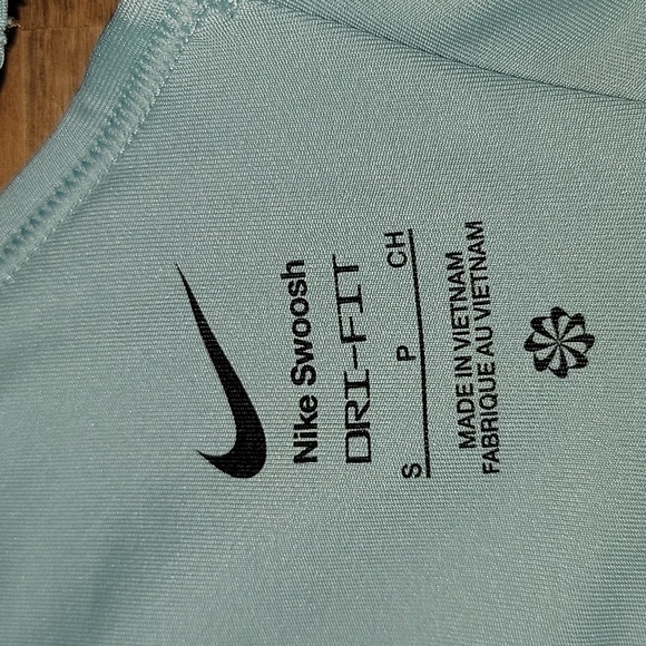 Nike Swoosh Dri-Fit Women's Small Sports Bra New w/out Tags! - Picture 2 of 3